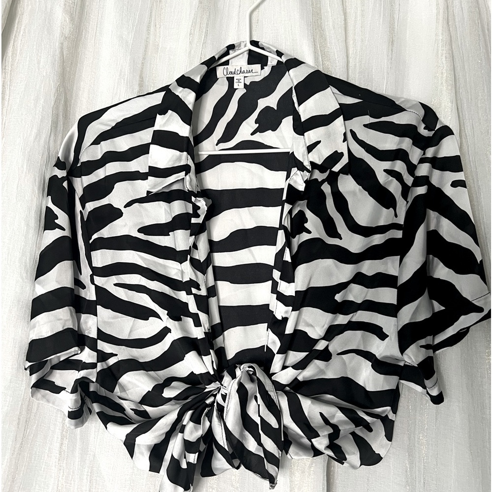 zebra crop tie button-up shirt